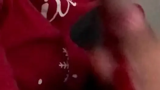 What a pleasure and what a cumshot after a good in front of the TV