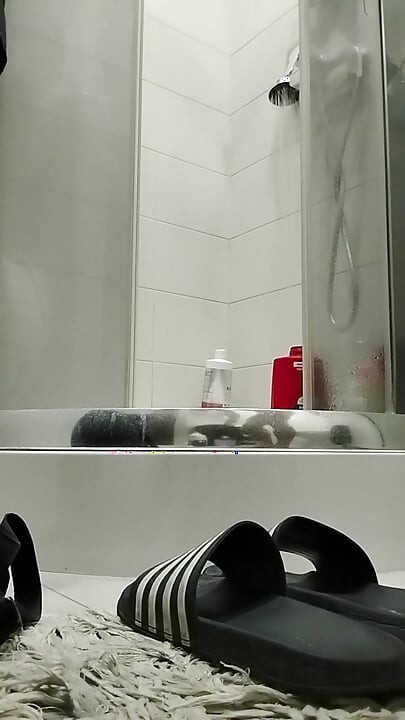 Ducha solo bisexual