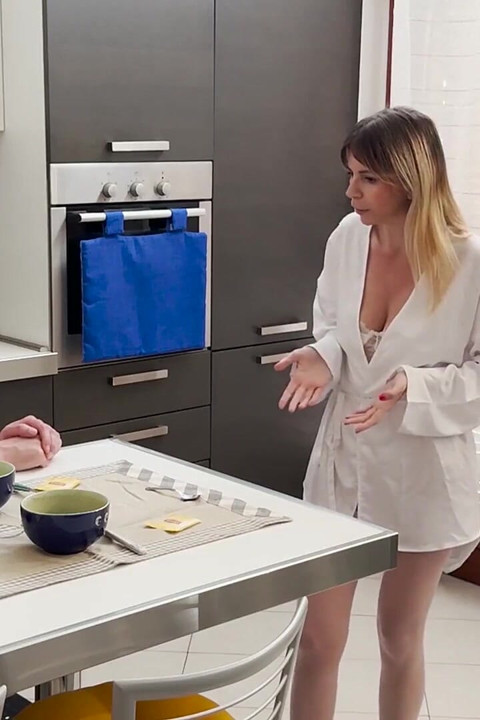 Stepson Eavesdrops on Stepmom's Screams of Pleasure Eager to Cheat on Her Husband