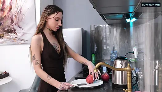 I Got Fucked Sweetly in the Kitchen by My Boyfriend