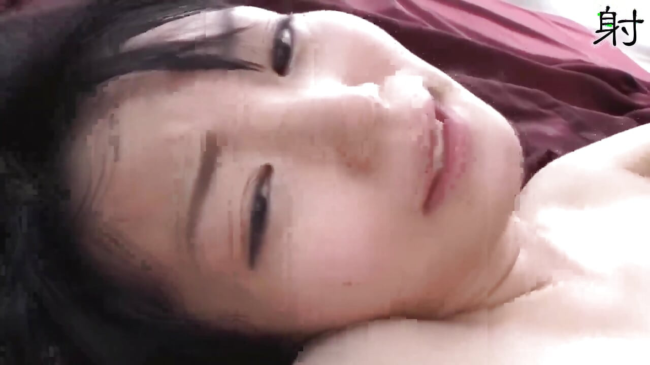 Asiatice curvă. Sex în trei sexy