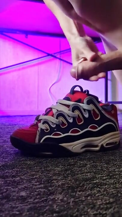 Playing with Sneakers Osiris and Cum Inside