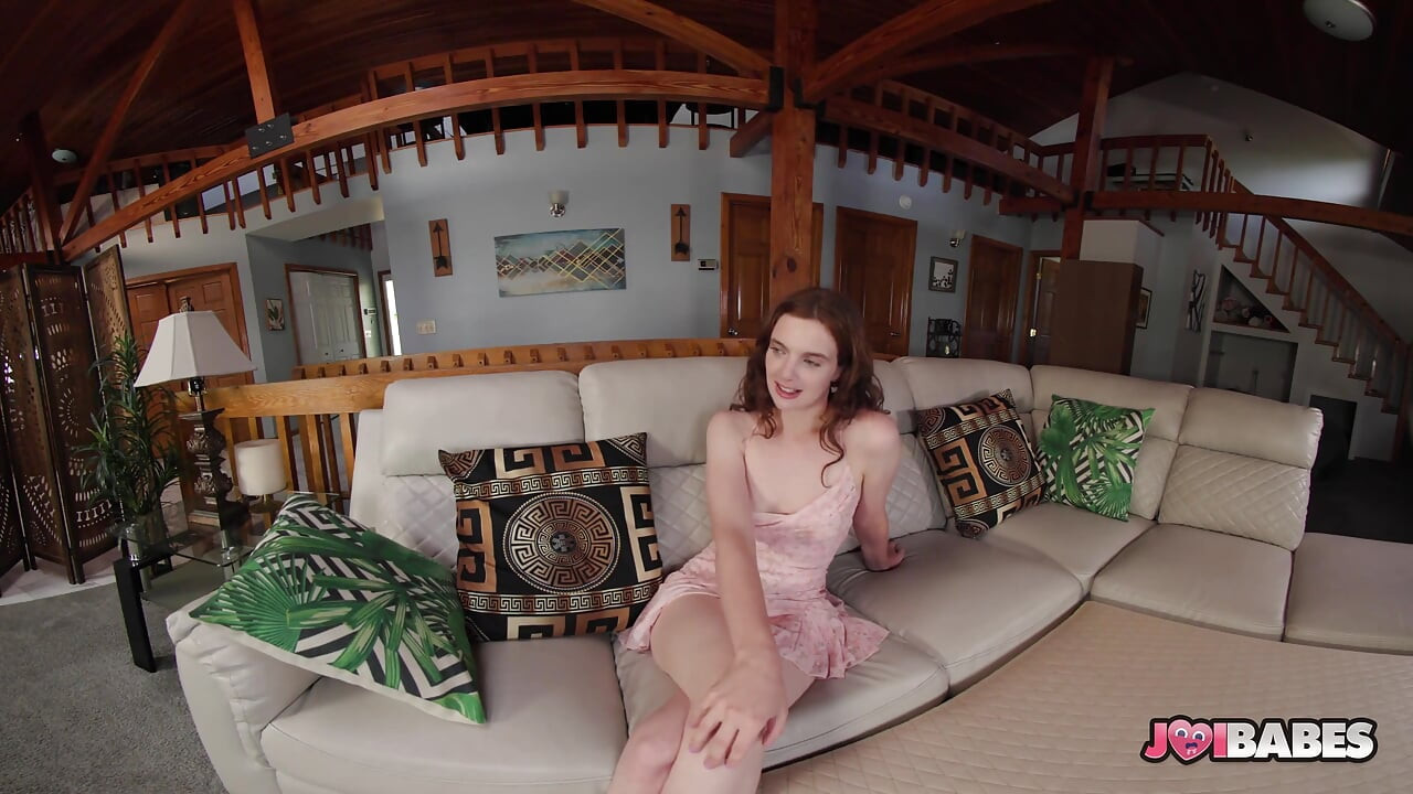 College Teen Marina Vaylor Gives Sizzling JOI