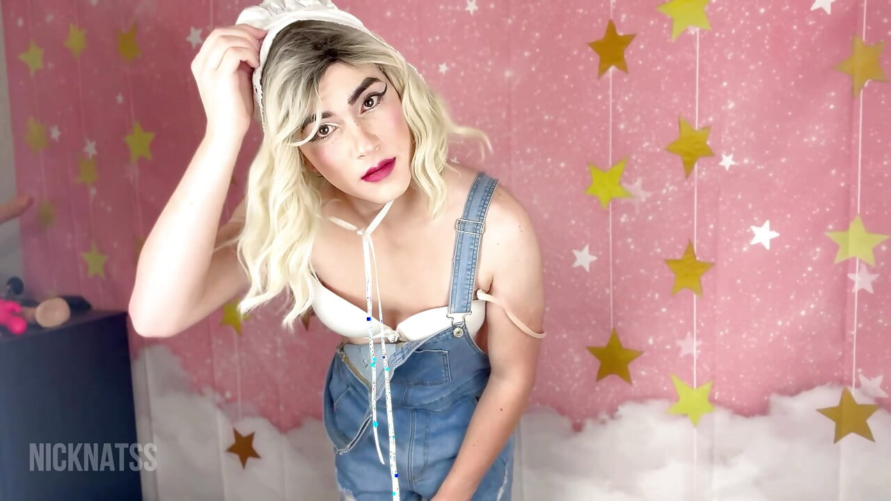 Fată transsexuală Iepuraș hunt joacă roluri