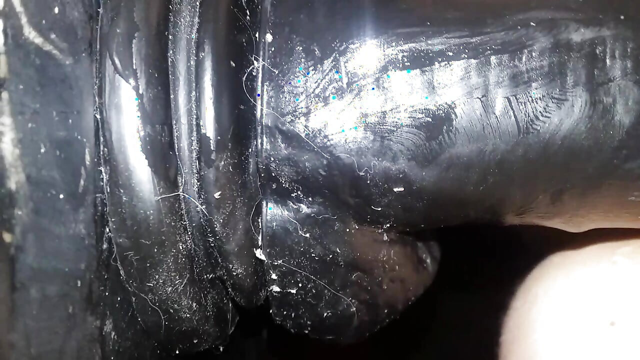 人妻在老公面前骑乘鸡巴