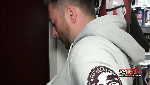 Визит в секс-магазин