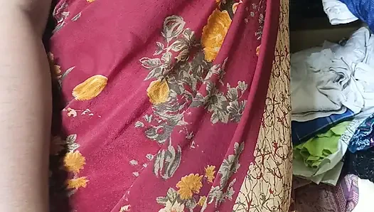 Неверная домохозяйка сари в рыжем цвете 1