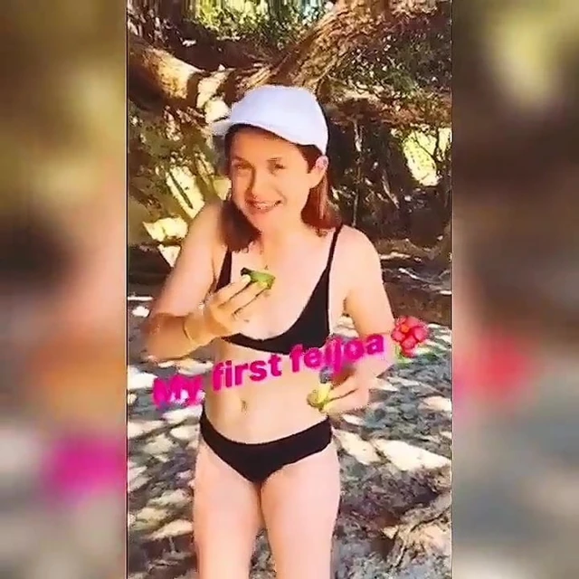 Bonnie Wright - Instagram