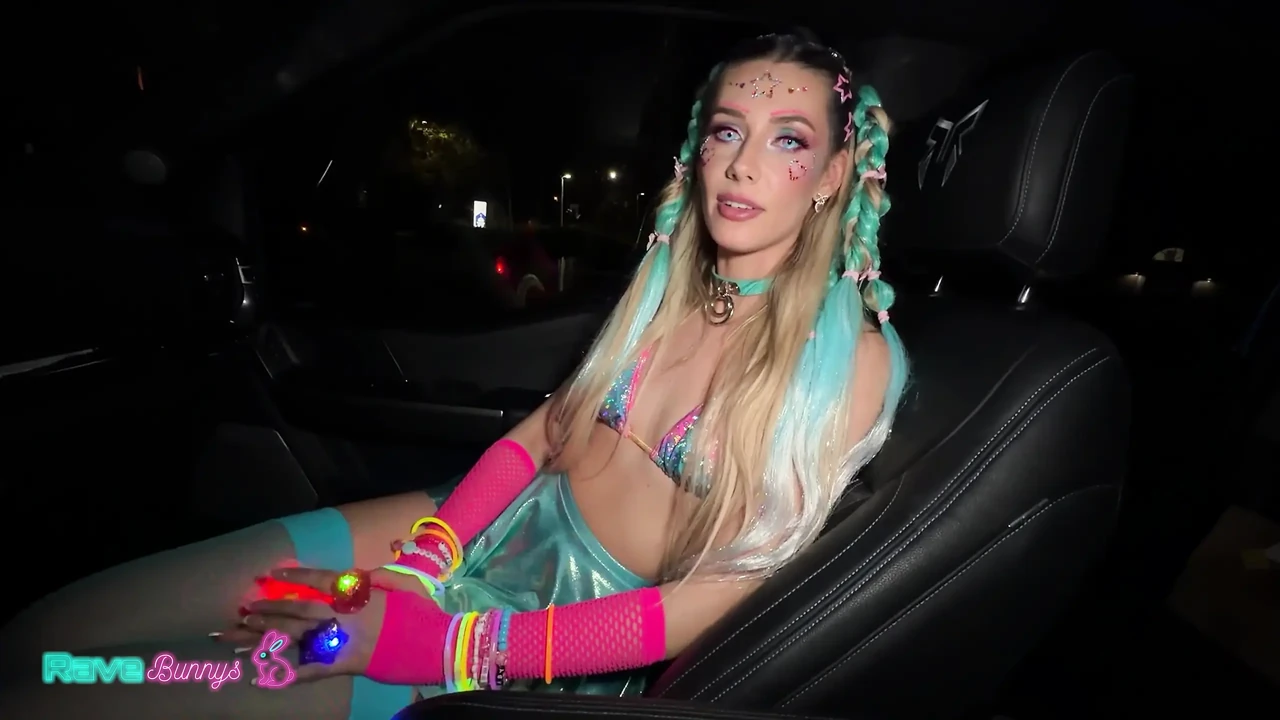 Canadian Rave Bunny Emily Jade Takes Glow Sticks In Her Dripping Pussy