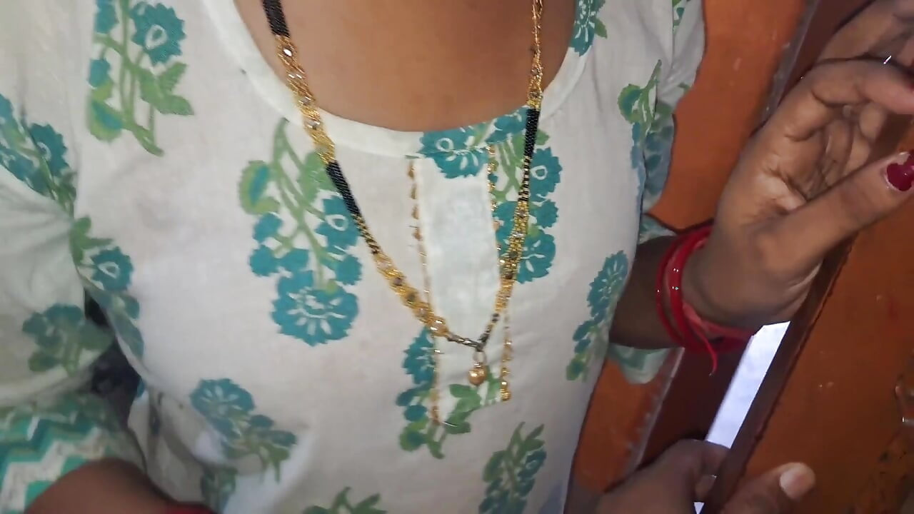 Girlfriend Gives Quick Blowjob