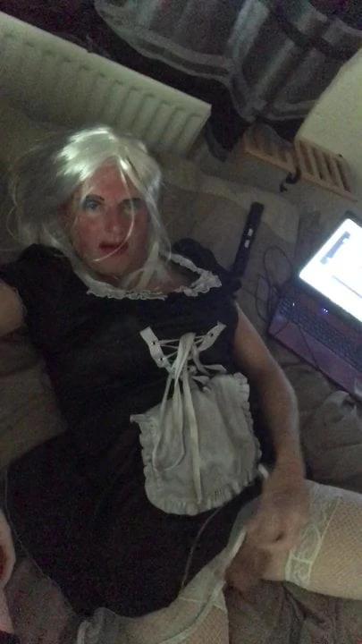 just fancied a little maid wank no cum sorry