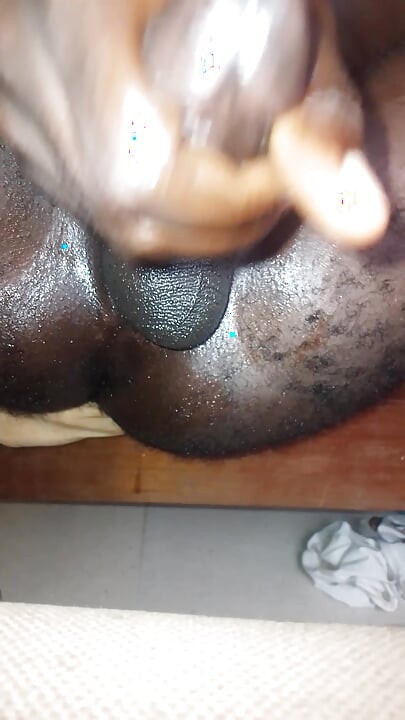 Oiled butt