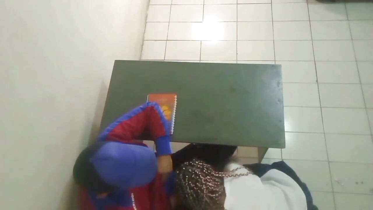 CREEPY AND REAL of a girl SCHOOLGIRL ASSING with her MATH TUTOR in the middle of the CLASS classroom
