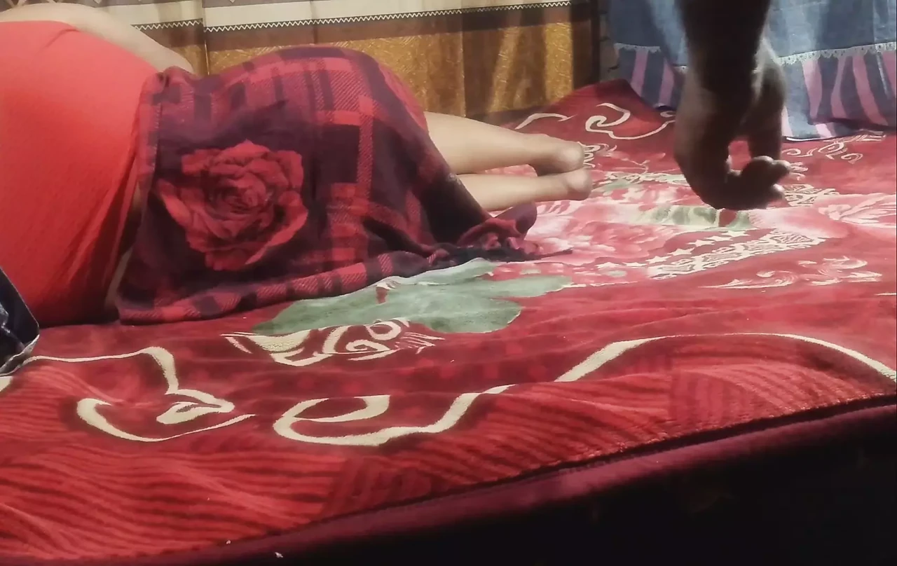 Finding the Beautiful stepAunt Alone at Home, the Sister-in-law Forced Her to Fuck Him