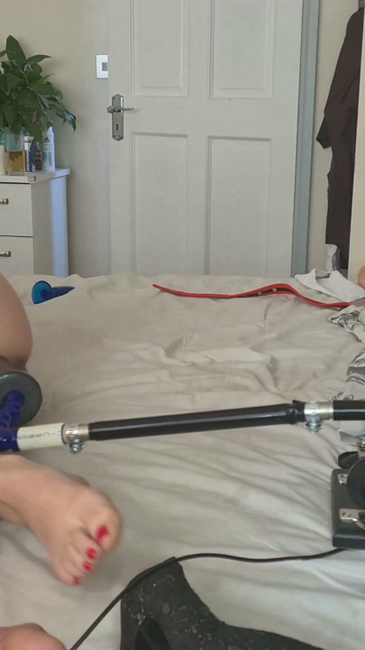 Very horny amateur couple really knows how to fuck hard. Hot sucking and hot fucking in this video. | Clip 1
