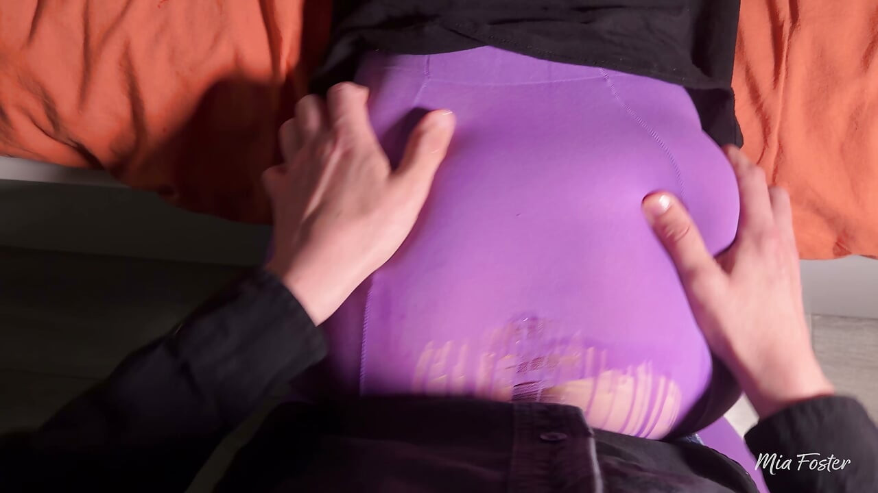 Horny Stepsis Wants to Experience Squirting so I Fucked Her Hard