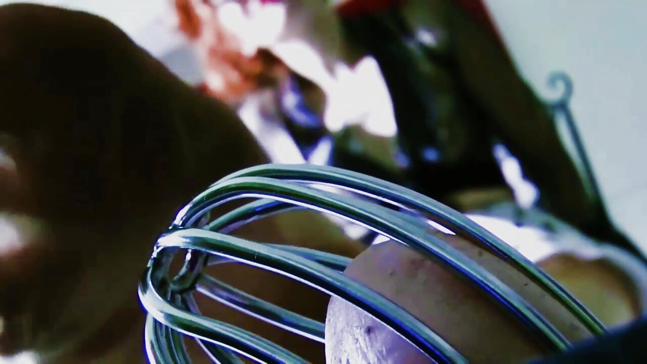 Leche dentro de la jaula el día de San Valentín