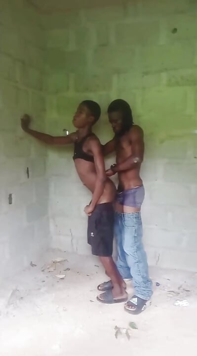 Big Uncle Fucking Stepcousin Stepbrother in Uncomplicated Building