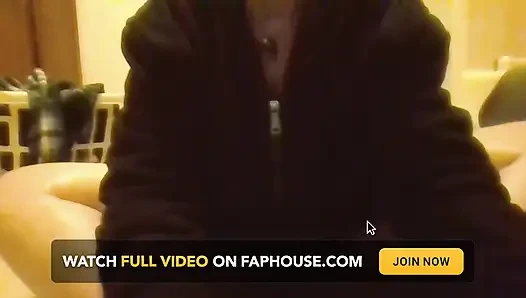 Горячо для тебя, тебе нравятся мои ступни