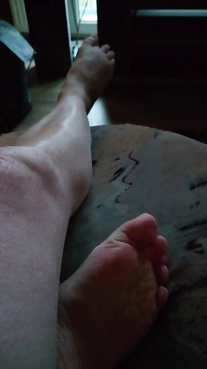 Funny Toes at Afternoon