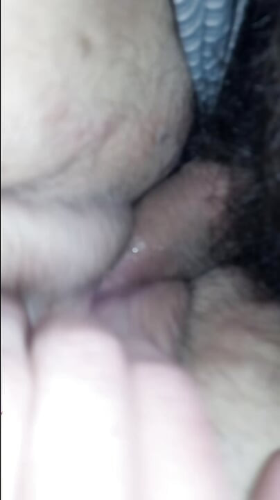Marido me mira follar a su esposa