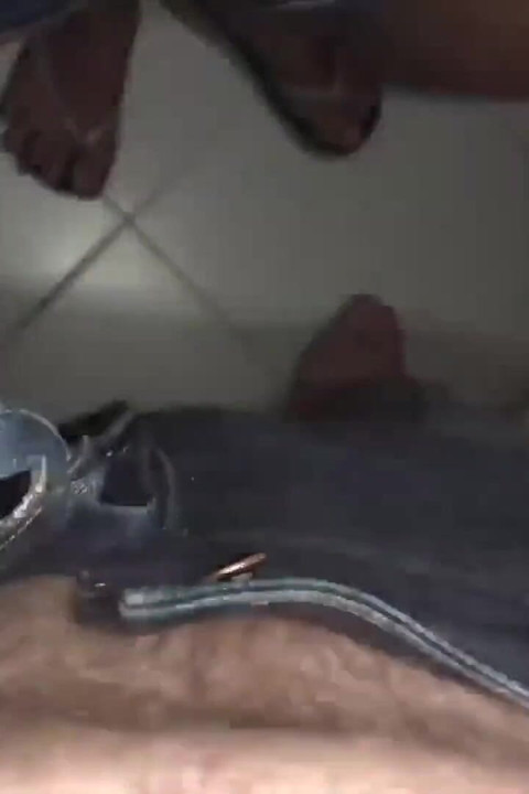 Johntronx - Seksi pušenje i brzi jebač s vrućom Azijatkinjom u kupaonici