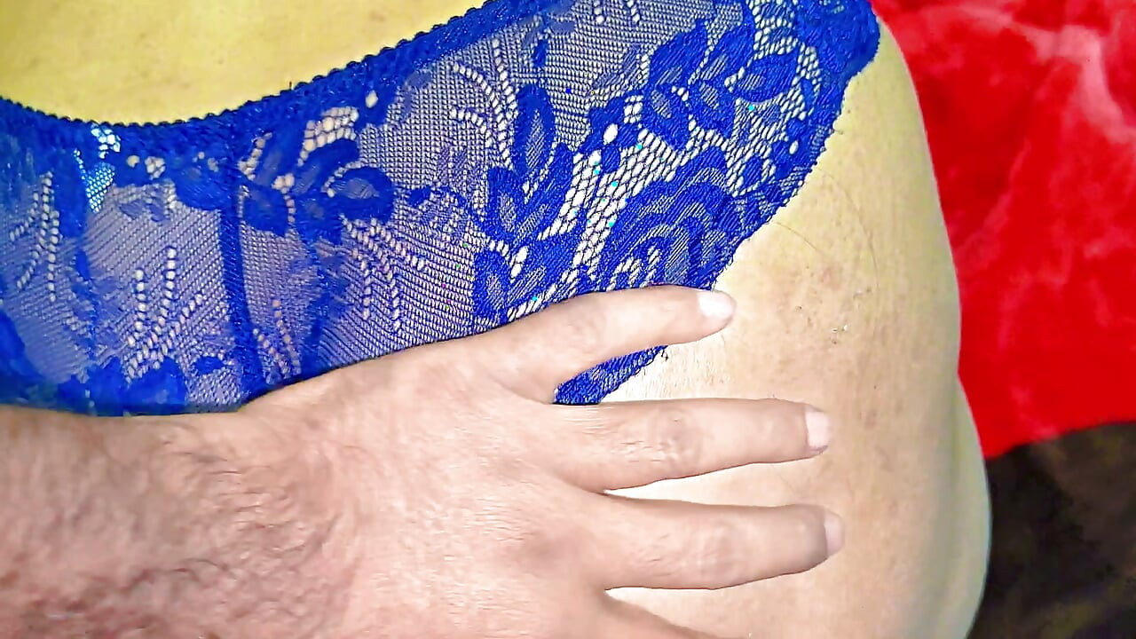 Süper seksi kız sert sikiliyor