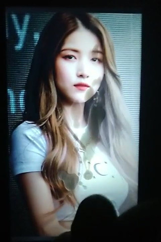 Gfriend Sowon tribut de spermă