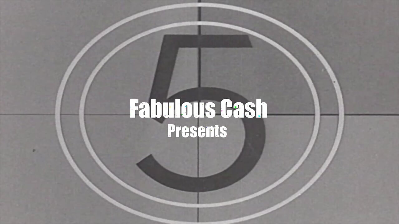 Blond milf Aaliyah Love uwielbia wielkiego kutasa z ciasnym gardłem