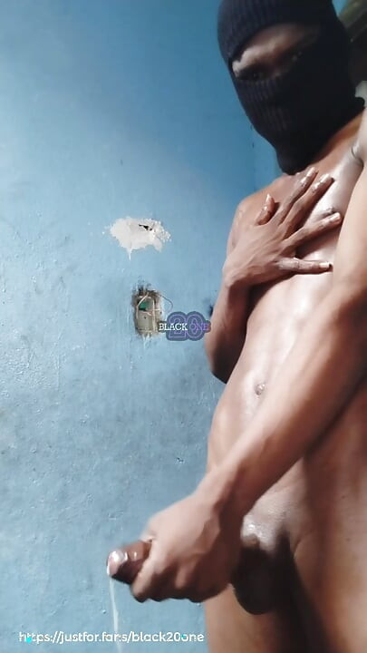 BBC Jerking off - Νέος φίλος, Noah Black