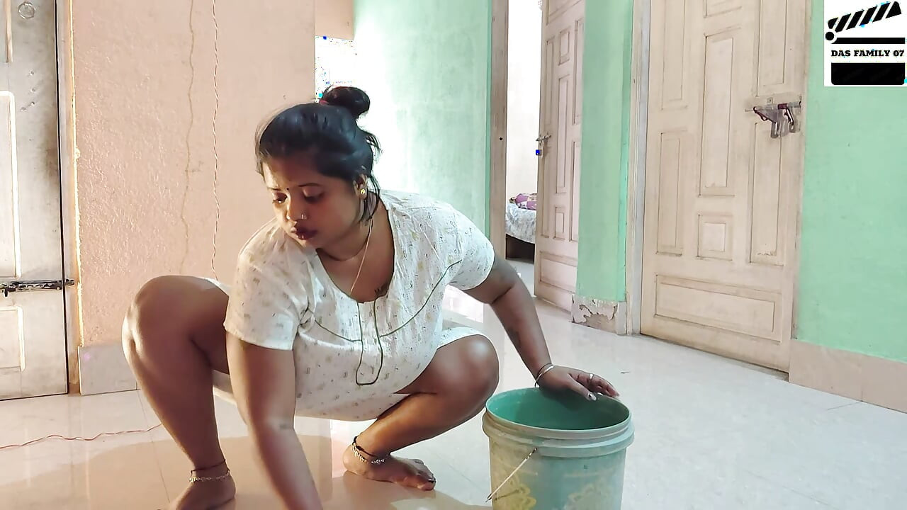 ITNE DINO BAAD KAAMWALI BAI KO CHODNE KA MOUKA MILA