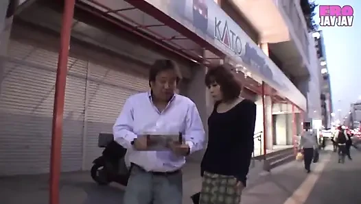 Si cantik dewasa yang elegan dengan lingerie tembus pandang mengungkap sisi rahasianya yang penuh gairah selama momen intim -pt.4