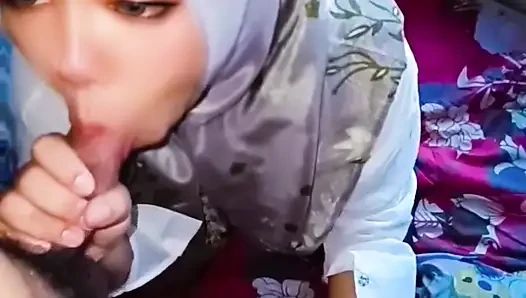 aunty need more pleasure, let me satisfying her
