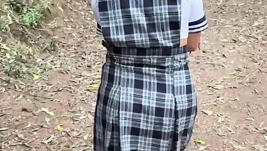 Bir yabancı beni götten sikiyor