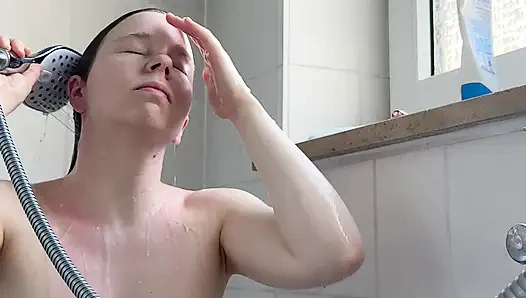 Bana küvette geliyorsun