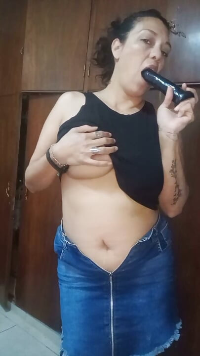 Sucking Dildo