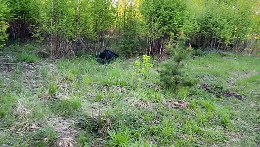 Pov kamu kontol di mulut imut, bantu dia keluar dari hutan
