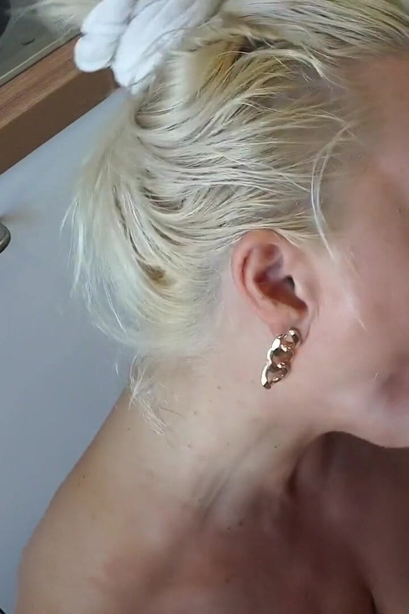 Big Tit Blonde MILF Getting Dicked in the Kitchen