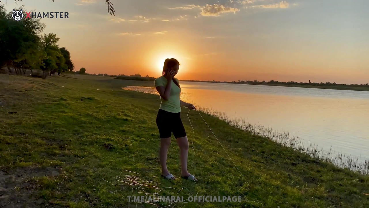 - 学习如何钓鱼。继母教继子钓鱼等等