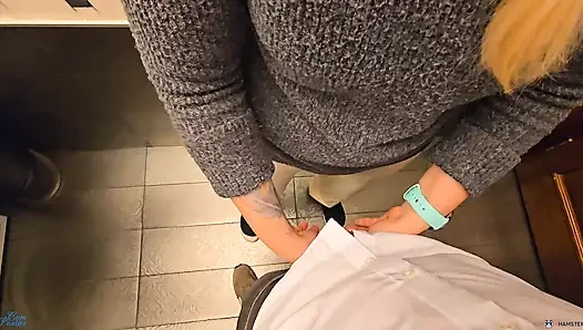 Yabancı restoran tuvaletinde külotuma boşalıyor