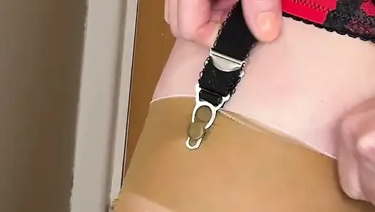 Teyze Sandra seksi kırmızı kuşak ve sevimli slaytlar vgq35