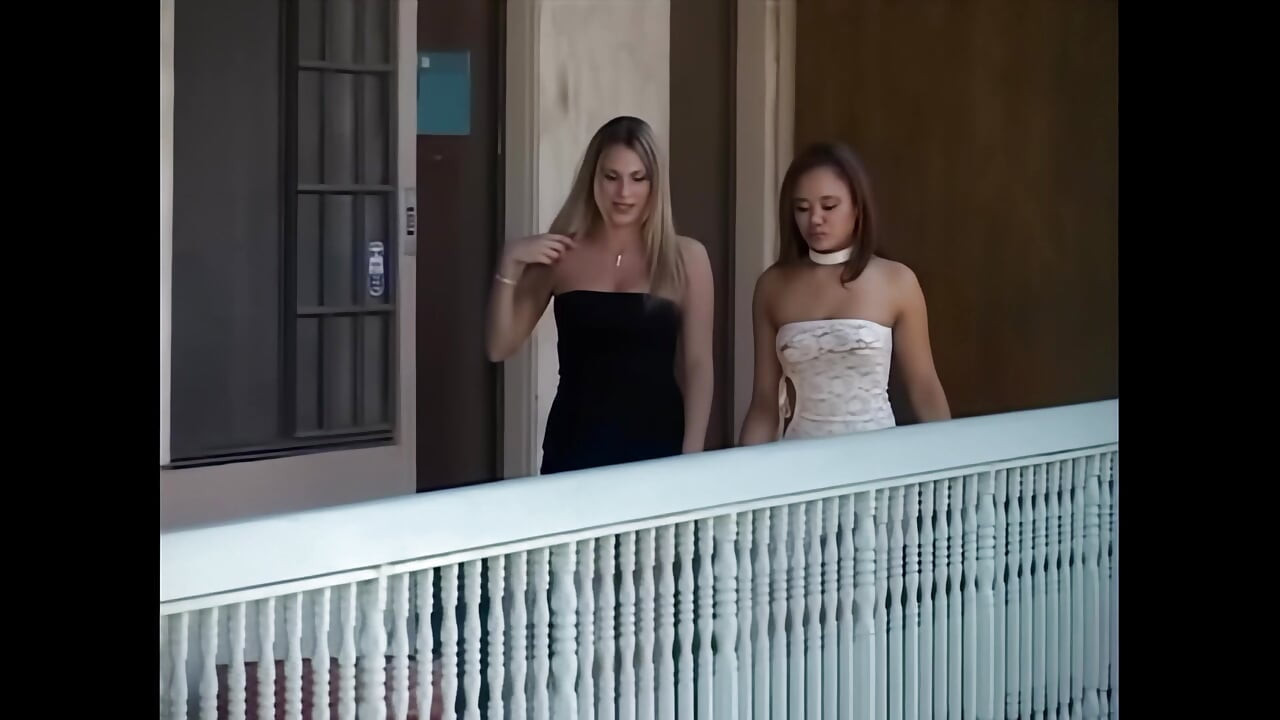 אנני קרוז: תשוקה לשלישיות, תשוקה לזין בתחת