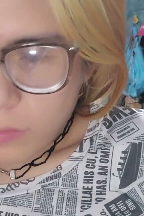 Iubită transsexuală încornorată Asmr