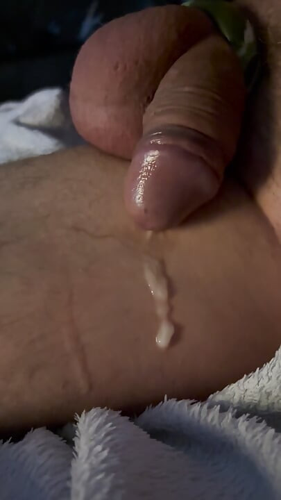 EJACULATION WITHOUT HANDS