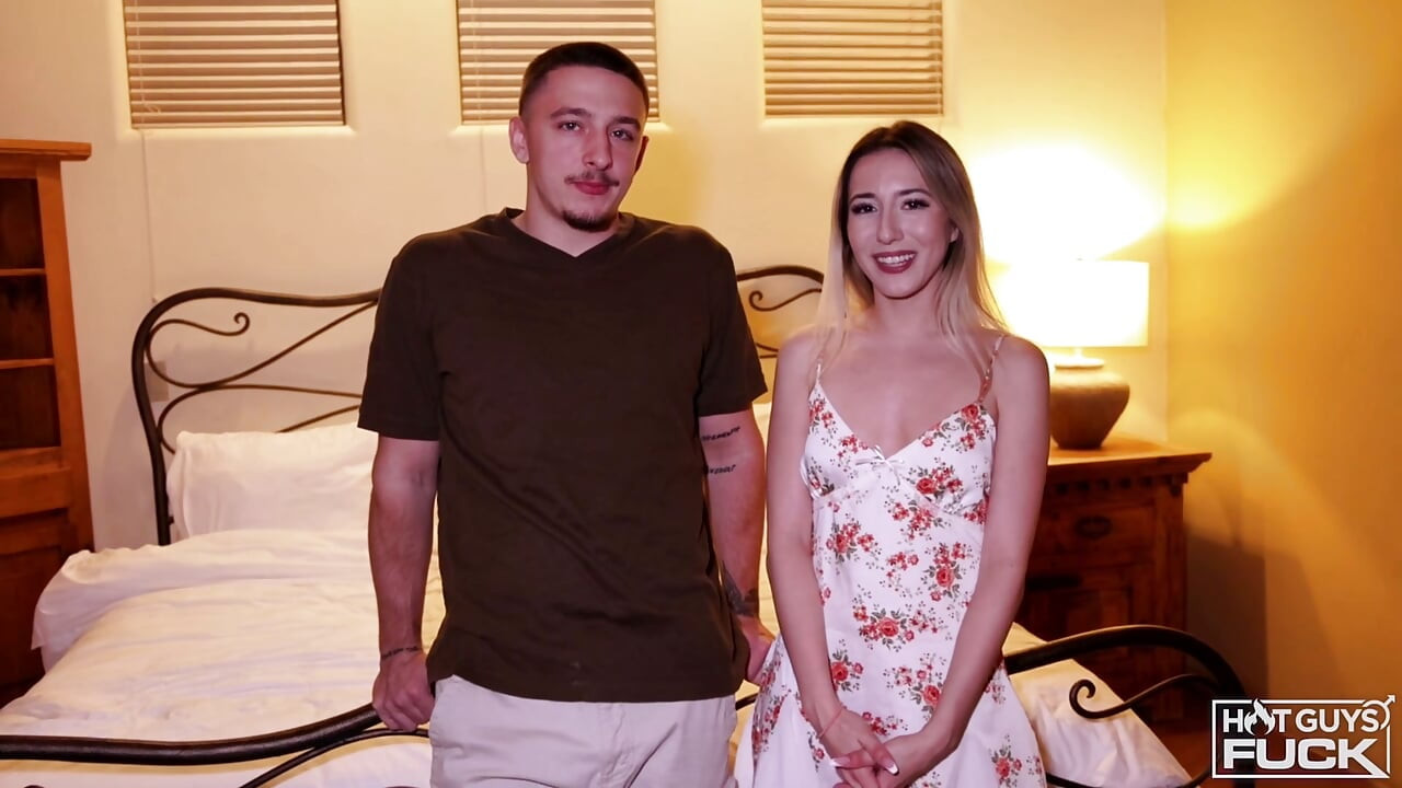 Arizona Fratguy Fucks Hot Blonde Party Girl.