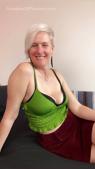 est Friend's Mom Gives Me A JOI To Get Back At Him - Hot MILF JOI