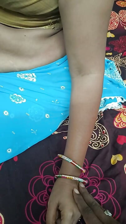 Desi India Aunty Fucking with House Owner for Paying Rent Telugu Audio