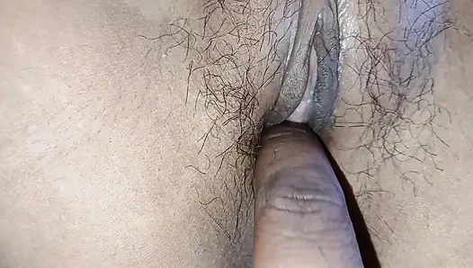 bhabhi ki gand mai finger dali aur milk nikala