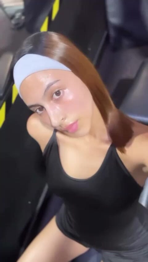 מזיעה קצת בחדר הכושר