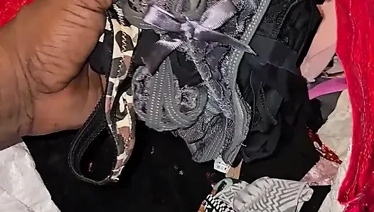 Bir çanta tanga